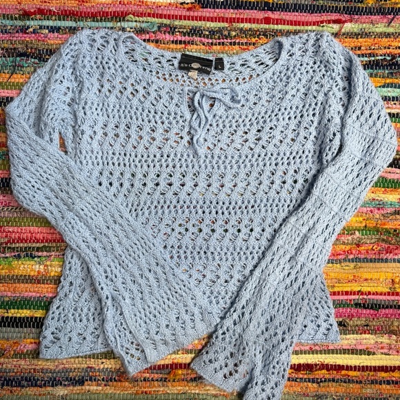 Vintage Y2K Light Blue Crochet Sweater – It’s Our Time Size L - Picture 2 of 6
